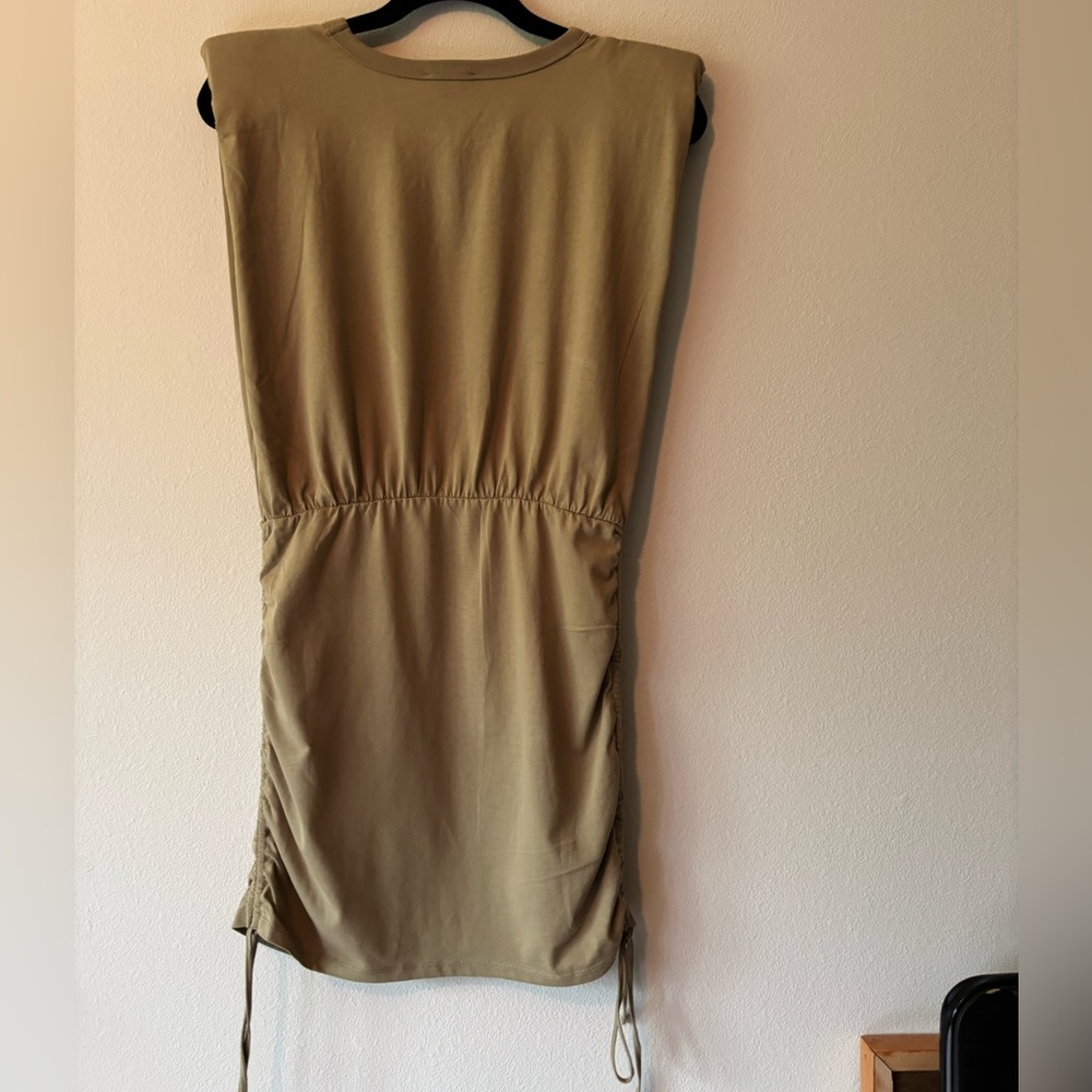 Bardot Khaki Short Sleeve dress NWT - Picture 8 of 12